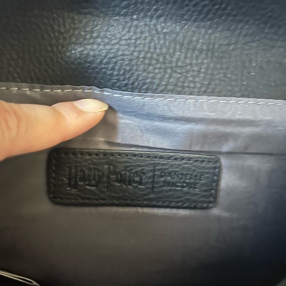 Danielle Nicole Slytherin Uniform Clutch - Picture 4 of 4